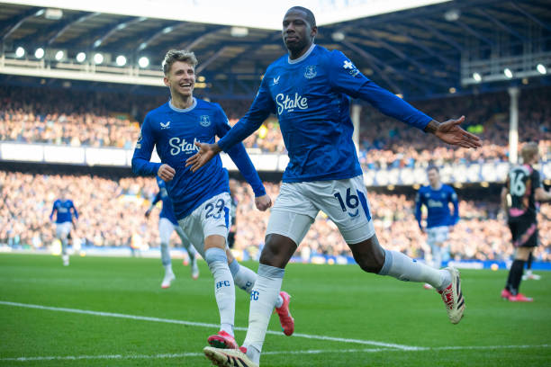 随着篮球文 随着篮球文