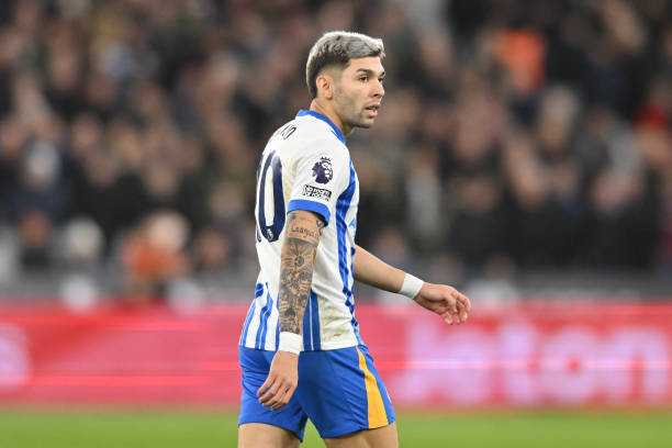 他利用自己 他利用自己